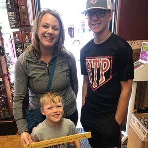 Meet your Posher, Edwin